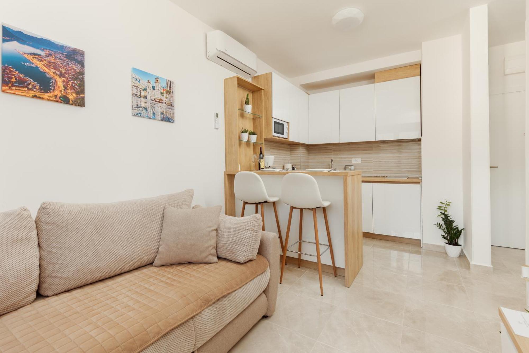 Dm Apartments โกตอร์ ภายนอก รูปภาพ
